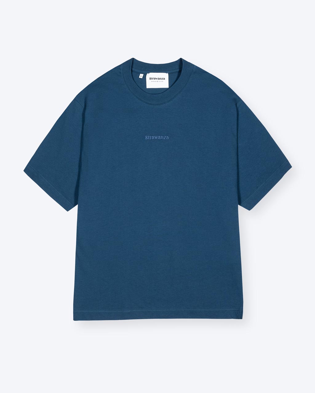 Blaues T-Shirt mit einem besticktem 