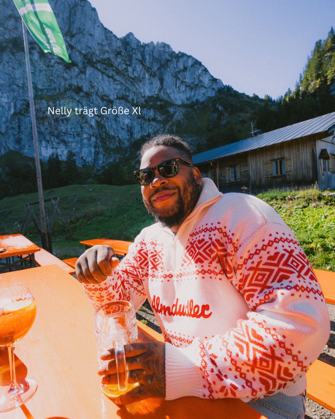 Almdudler x Strawanza Strickpullover