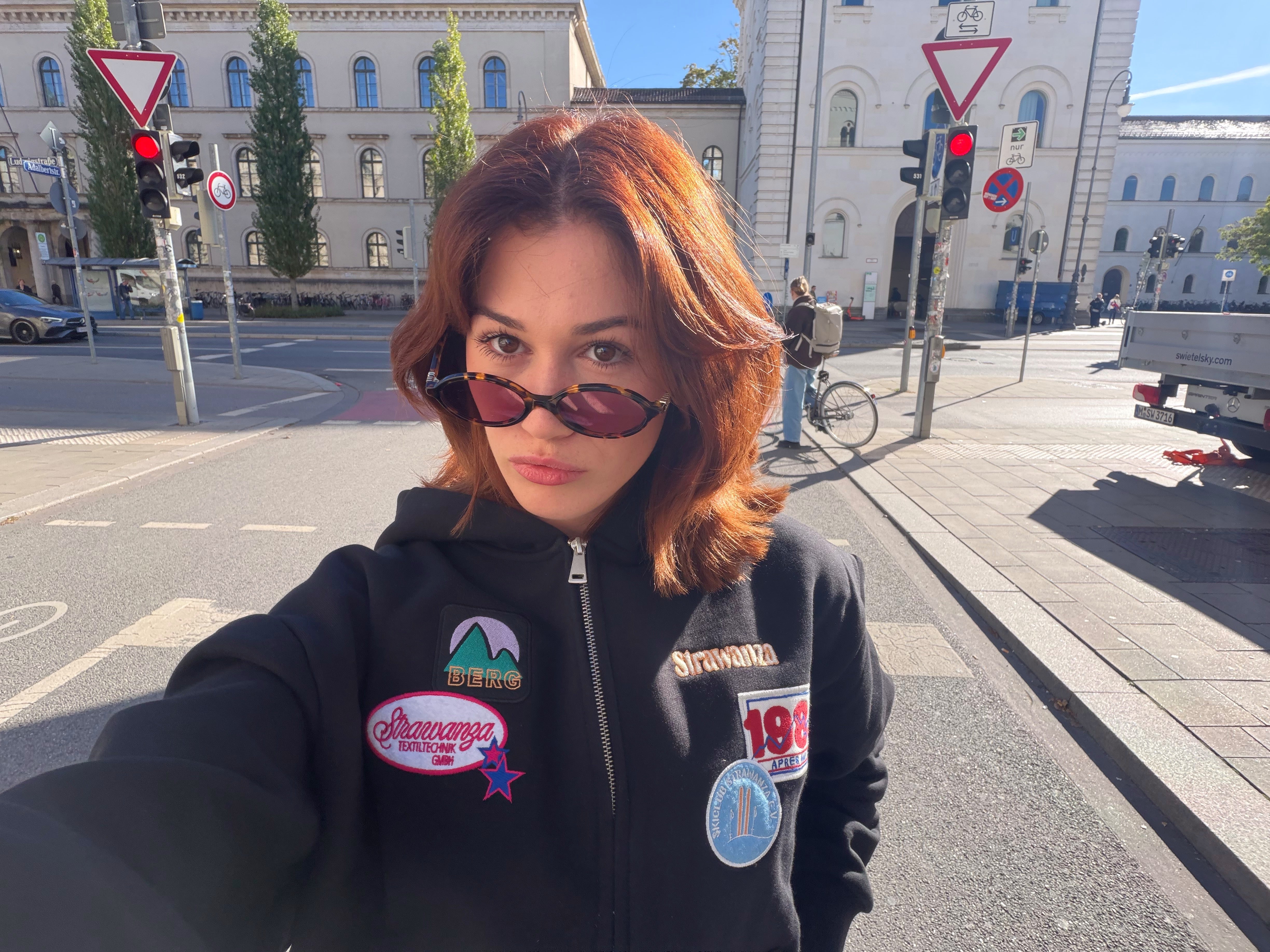 Expedition 1984 Zipper mit Patches
