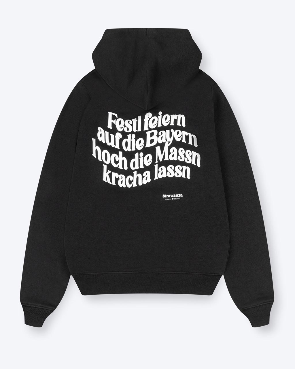 Entdecken Sie den stylischen 'FEIERN BAYERN HOODIE' von Strawanza, ideal für Party-Abenteuer. Das Model präsentiert diesen trendigen schwarzen Hoodie im Fotostudio. Der Hoodie zeichnet sich durch sein starkes schwarz und den Siebdruck im Retro Stil aus. Perfekt für Berg- und Partyabenteuer. Hier am Produktbild zu sehen