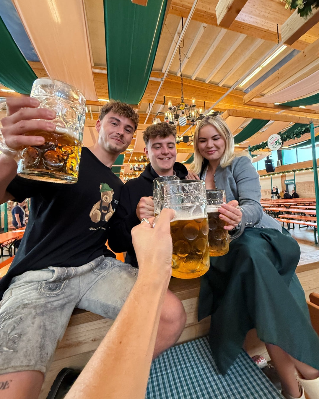 Oktoberfest™ Shirt "Oktobär"