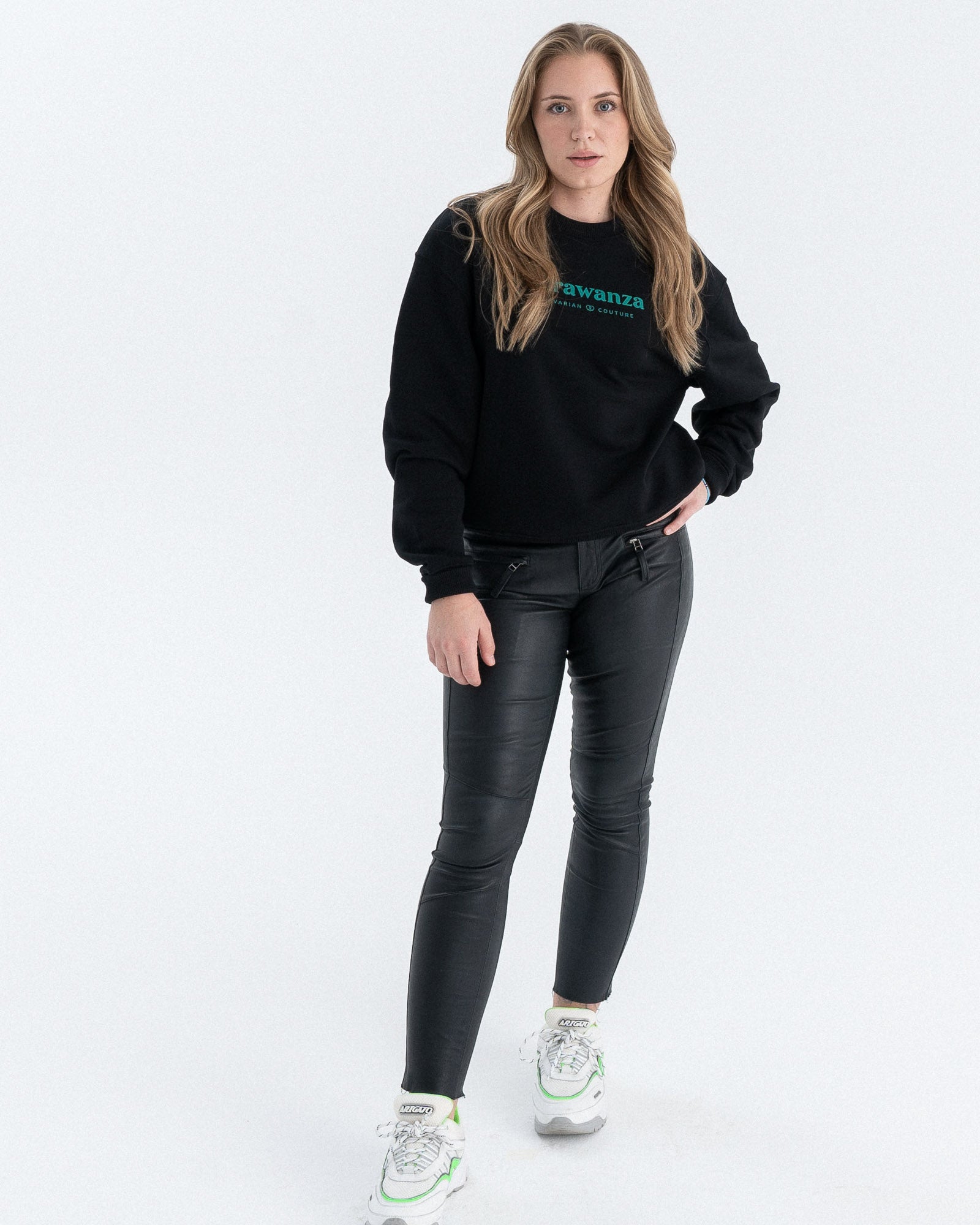 Strawanza Oversize Sweater Schwarz