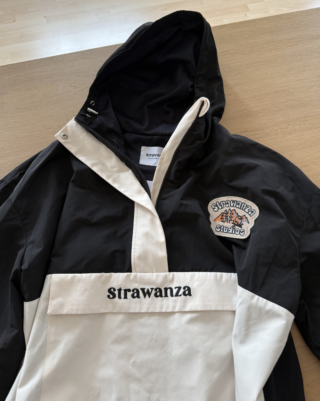 Strawanza Windbreaker black